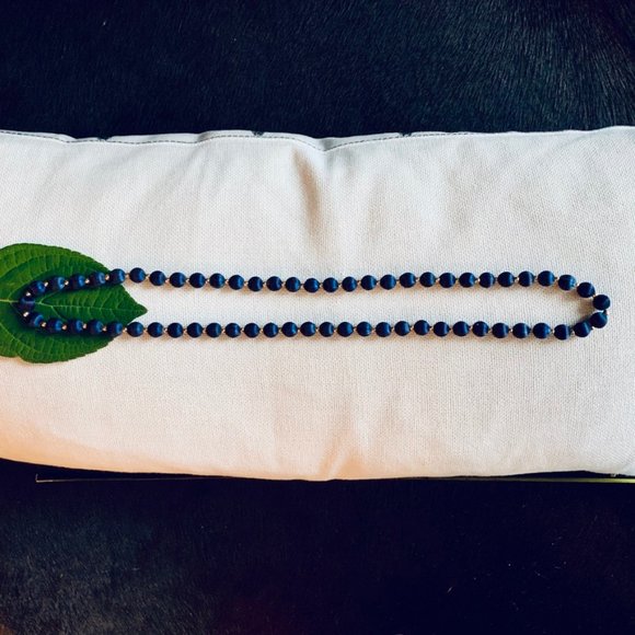 Beautiful sapphire blue and gold necklace - Picture 7 of 8